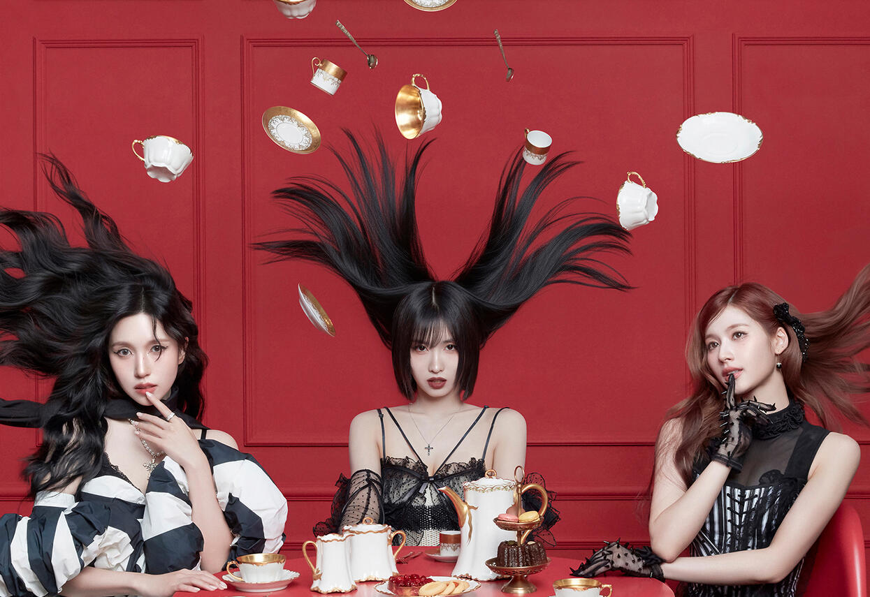MISAMO: PLAY ALBUM